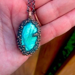 Laboradorite necklace; blue flash laboradorite; witchy jewelry; reiki healing